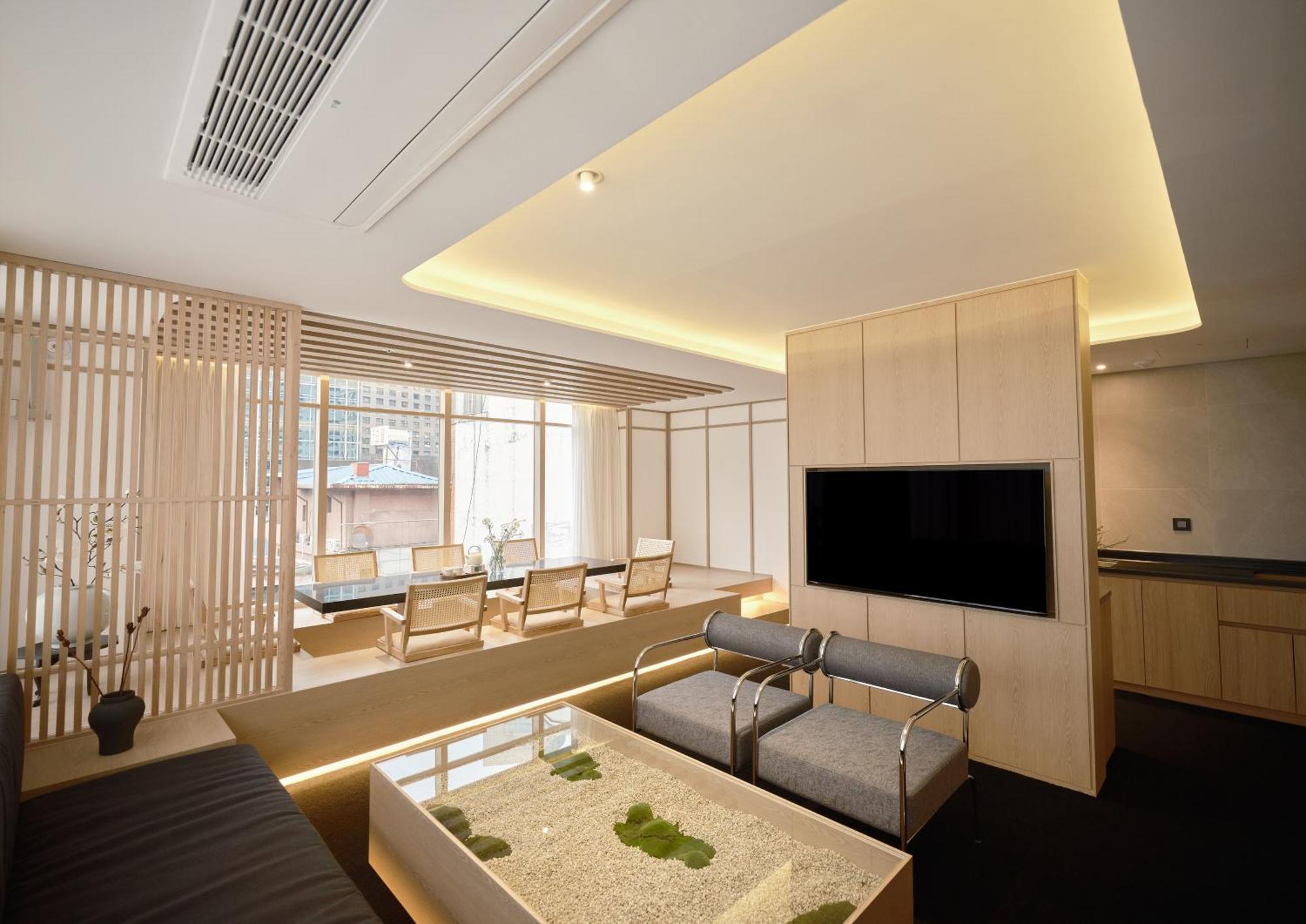 Uh Suite Seoul Deoksugung Exterior photo