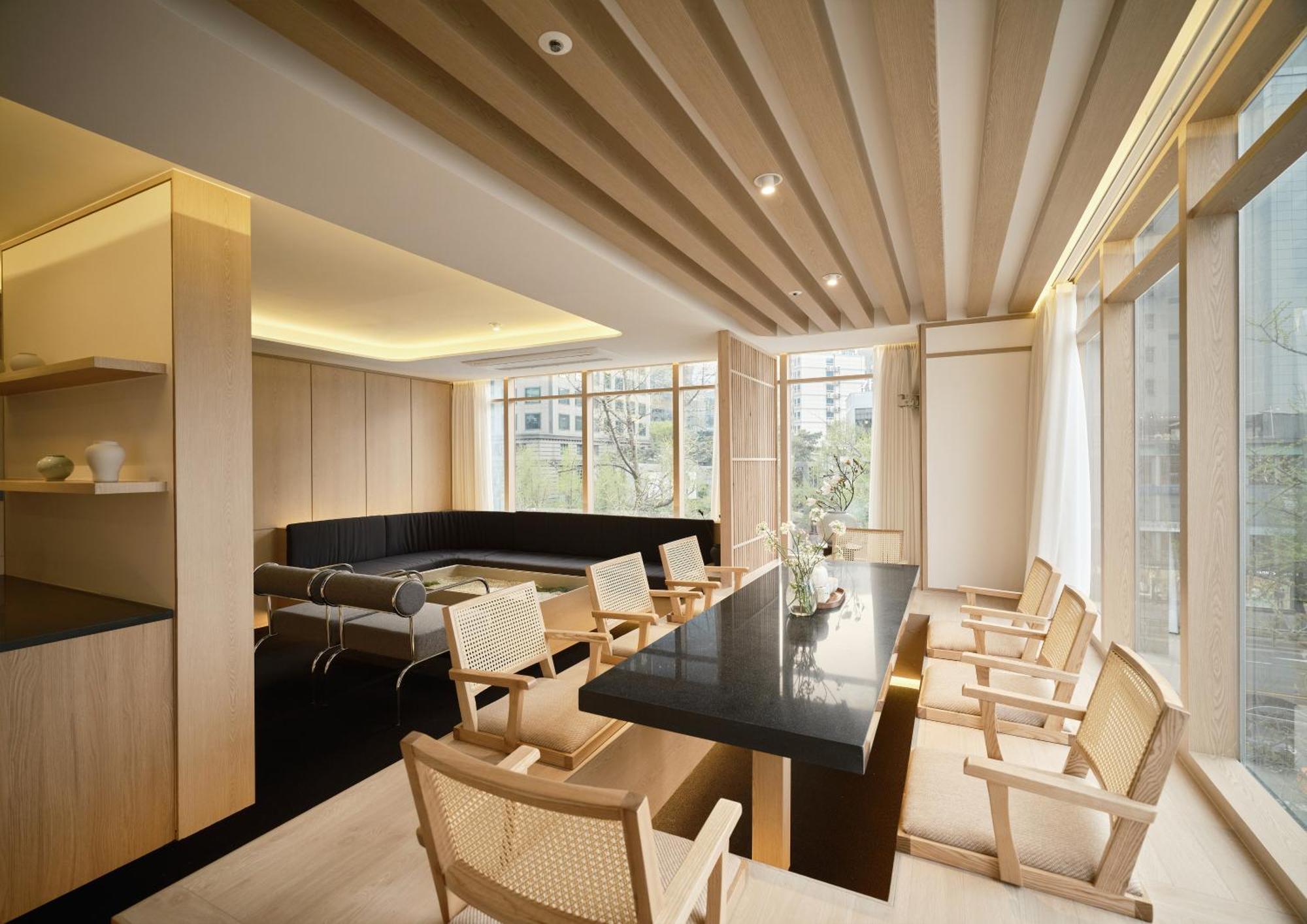 Uh Suite Seoul Deoksugung Exterior photo