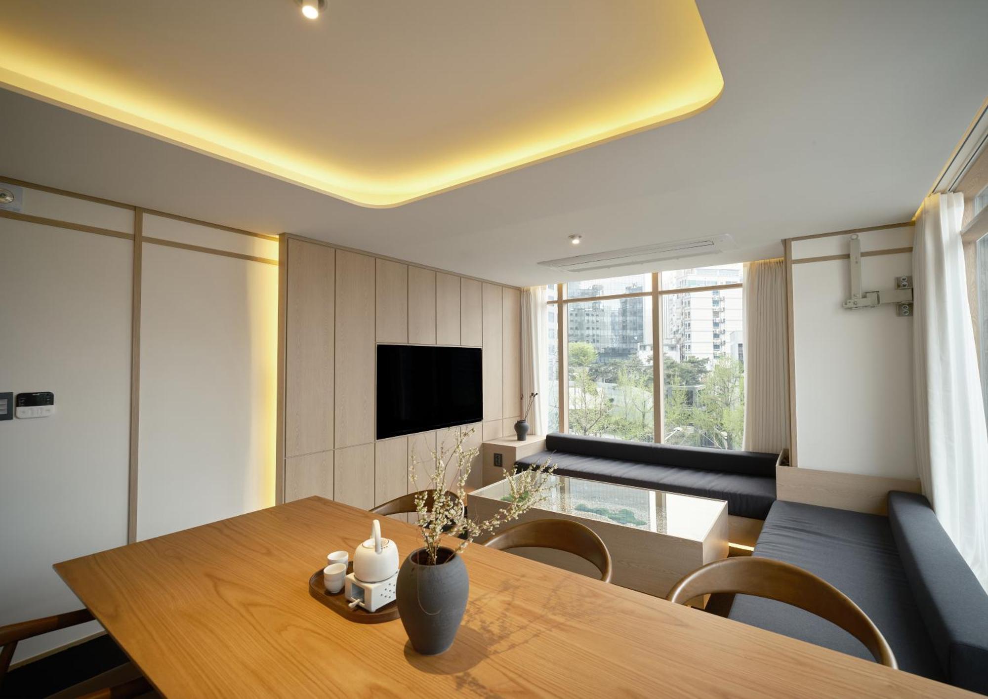 Uh Suite Seoul Deoksugung Exterior photo