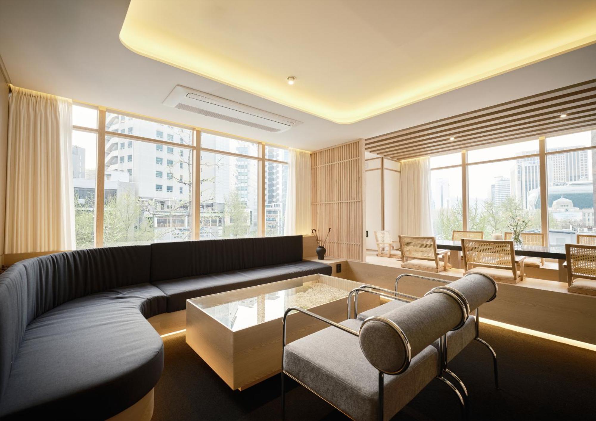Uh Suite Seoul Deoksugung Exterior photo