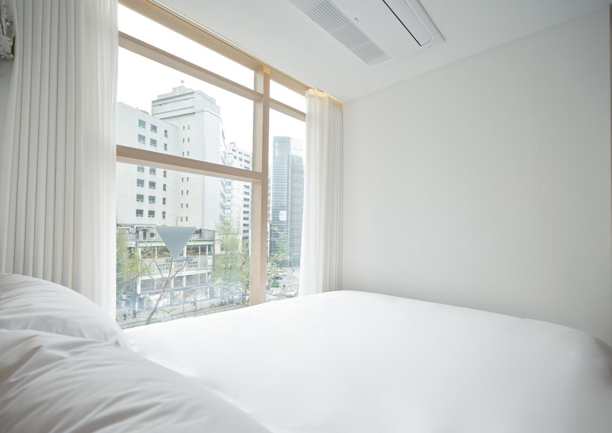 Uh Suite Seoul Deoksugung Exterior photo