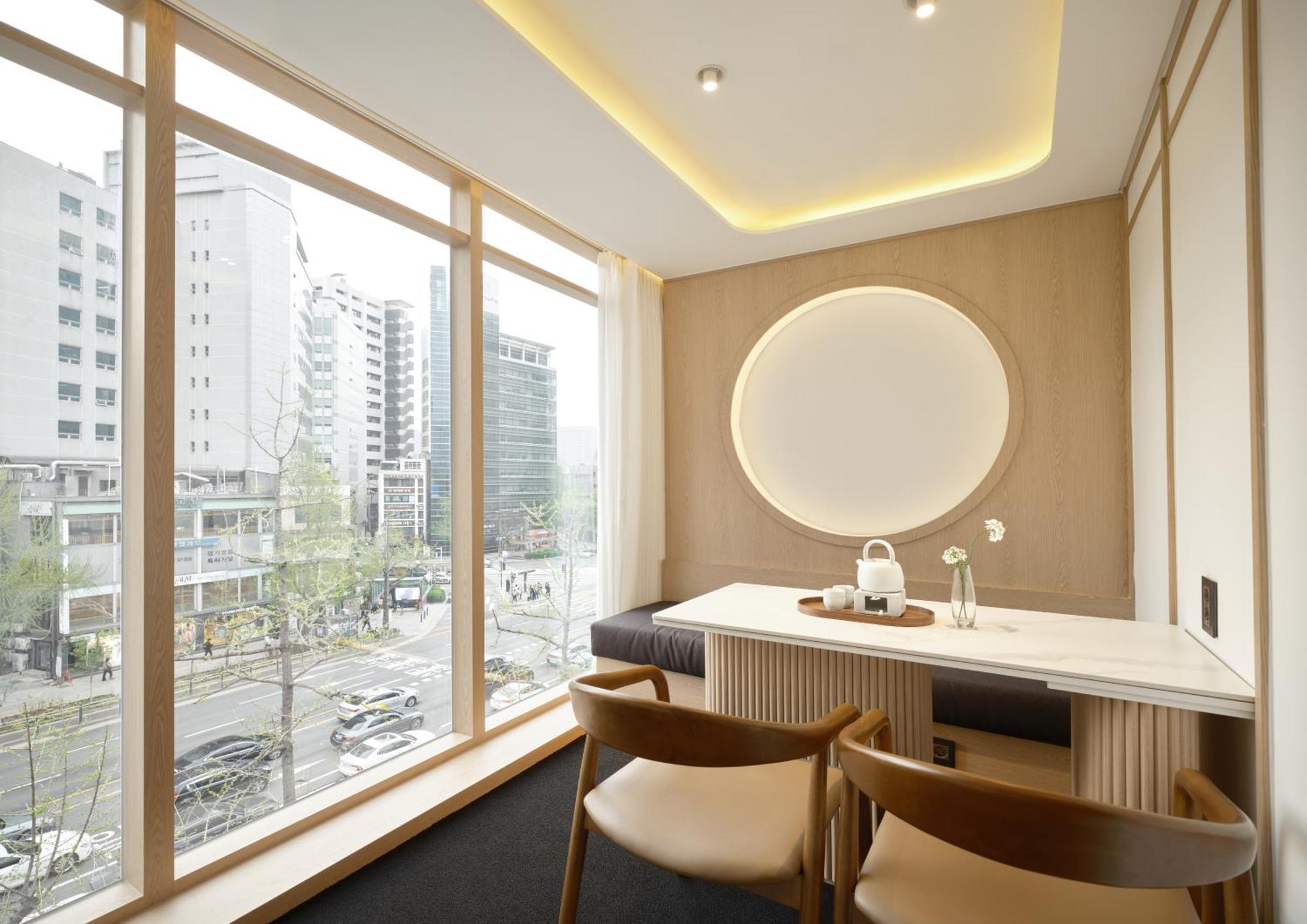 Uh Suite Seoul Deoksugung Exterior photo