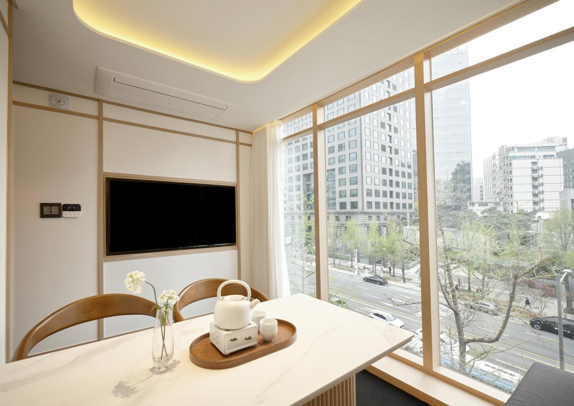 Uh Suite Seoul Deoksugung Exterior photo